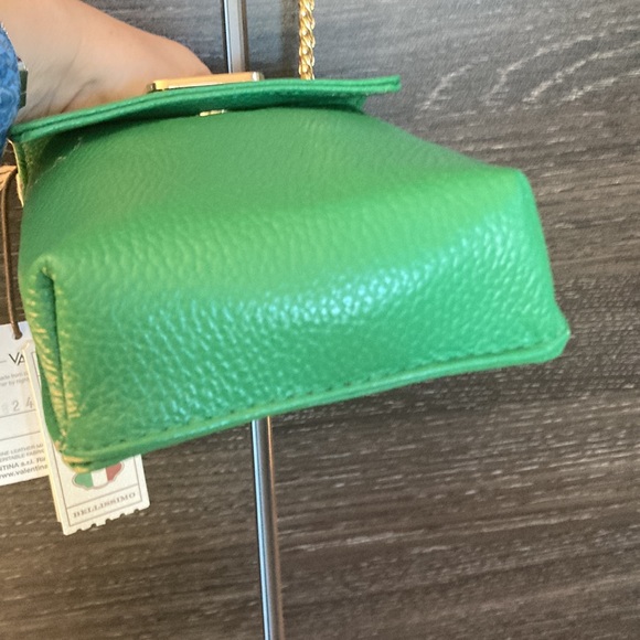 NWT Valentina Kelly Green Italian Pebbled Leather Xbody Sm Bag Gold Chain Strap - Picture 5 of 13